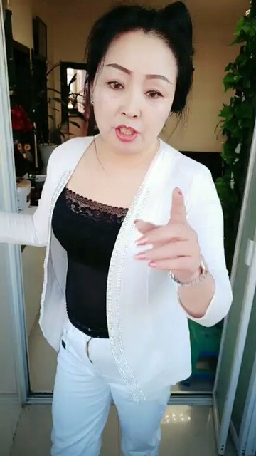 好啊美女早上好