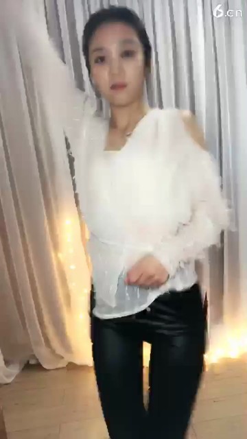 彤彤