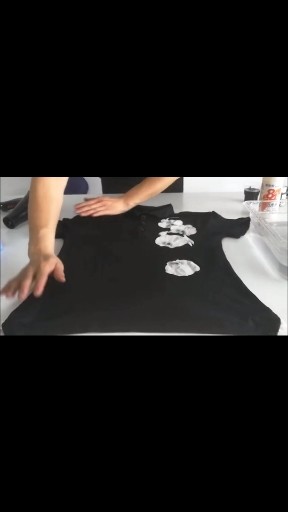 烧伤衣服，局部染色