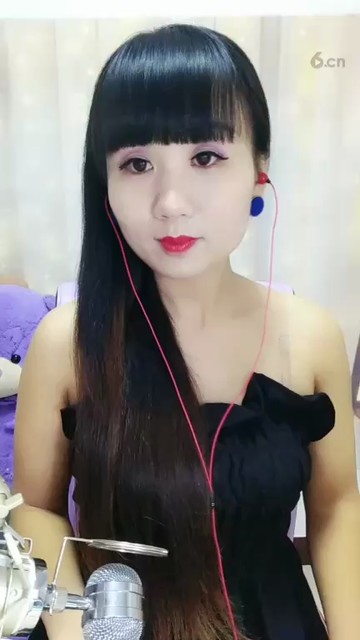 好漂亮的美女啊！