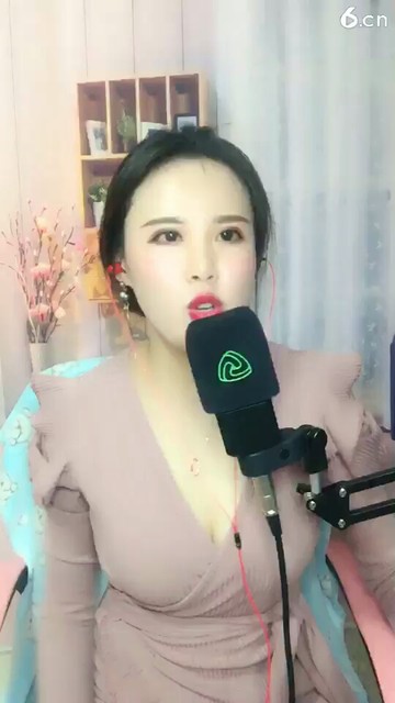 太冷了听听主播说为什么还穿的薄