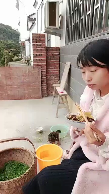 😂
