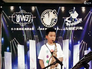 曾老师学生吹了一年