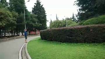 在去颠池的路上