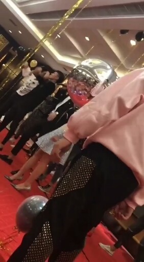 明天小耀阳满月现场穿裙子我师傅
