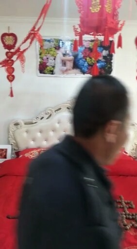 外面下雨新婚快乐我的老弟