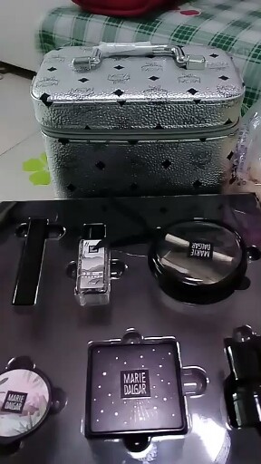 新买的瑪丽黛佳的十周年礼盒