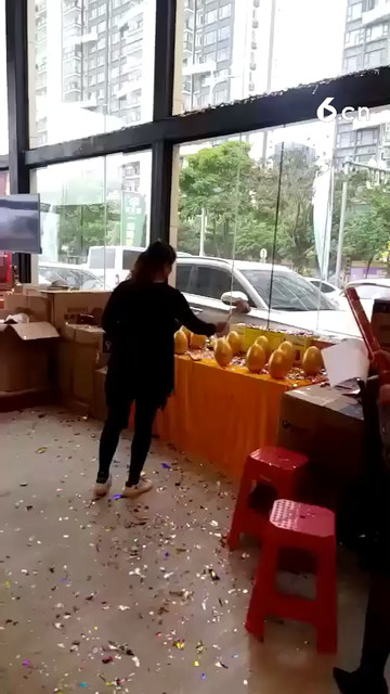 姐锤到冰箱电视恭喜恭喜