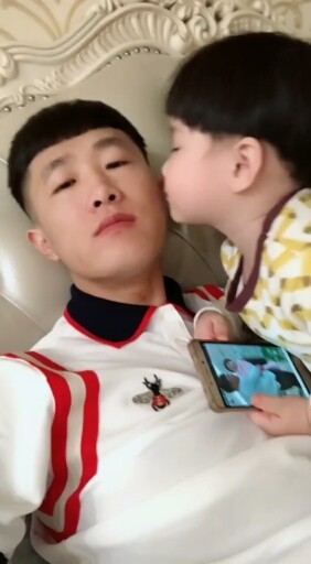 老妹的侄女好可爱啊