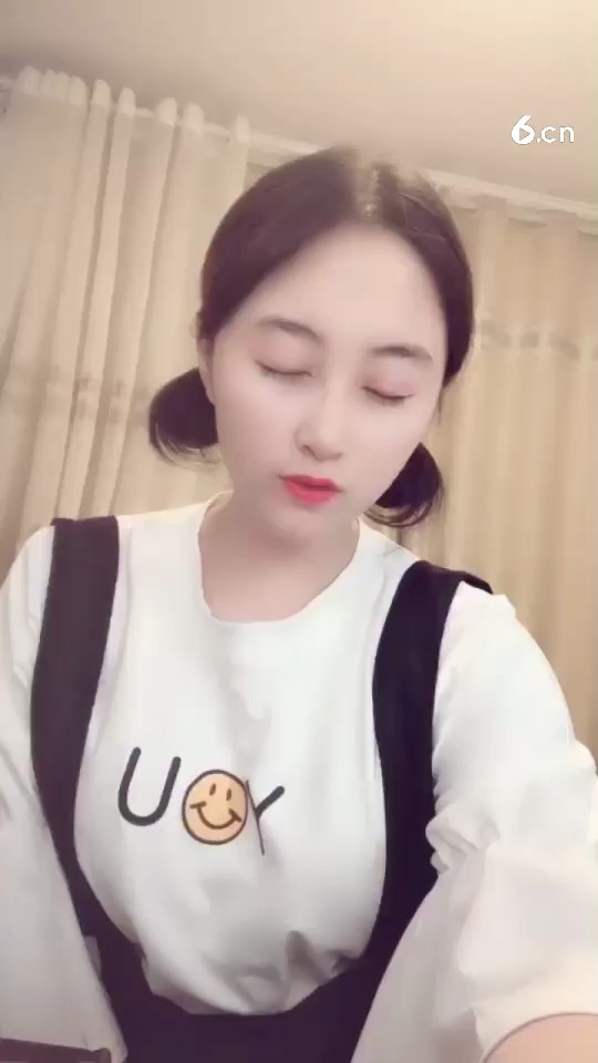 无表情走一波🤔🤔🤔