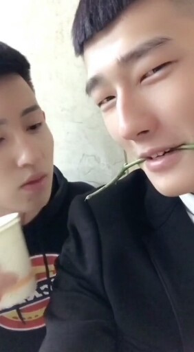 明天换师父参加小于团队哼