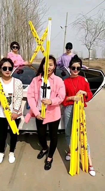 美女又来了喜欢的关注