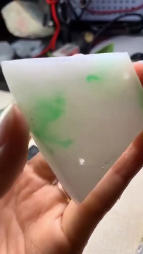 和上一块是同一块石头出的片料！