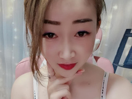 坐卧篮盆有主播照片