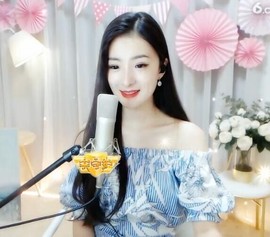 右手还是那个右手！！主播照片