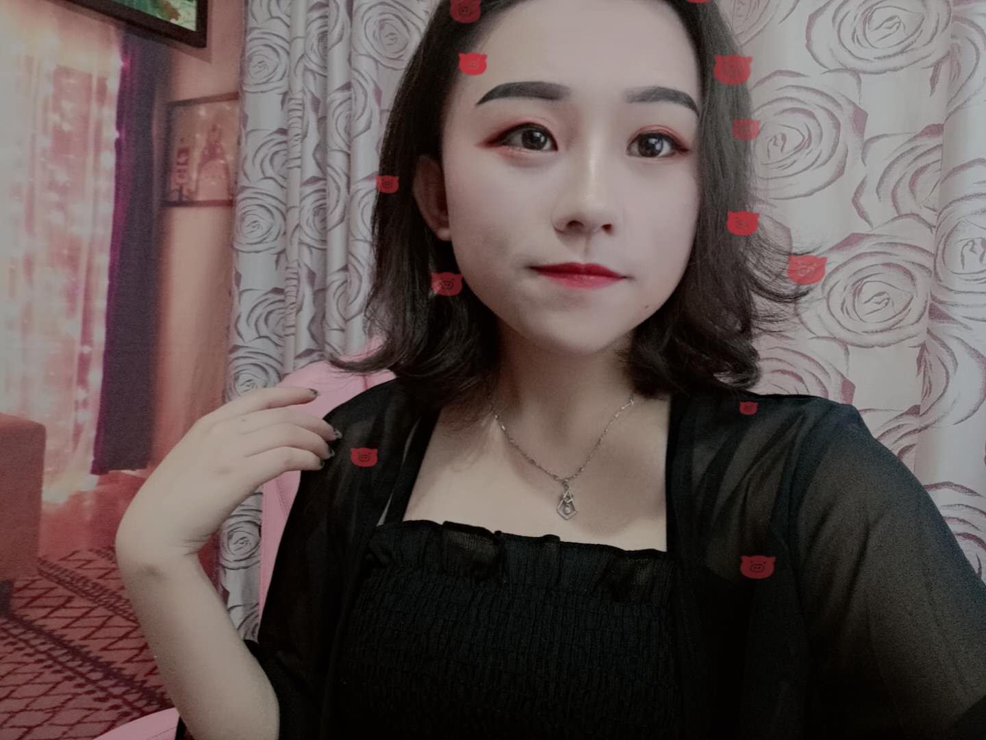 小月鑫没人要的主播照片