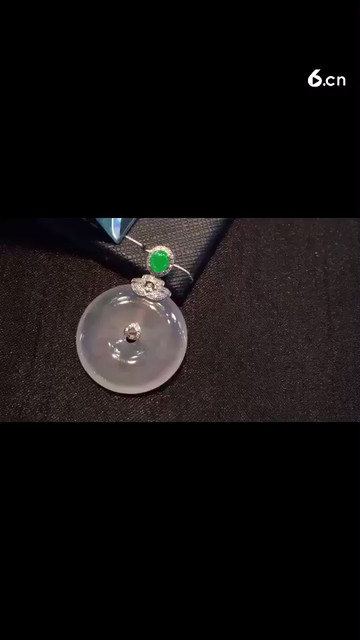 高冰平安扣