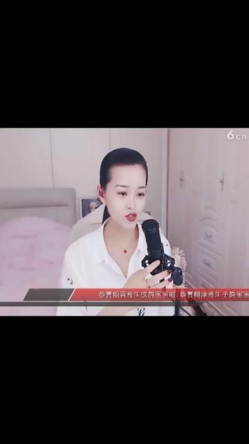 只能在你的世界里轻轻走过