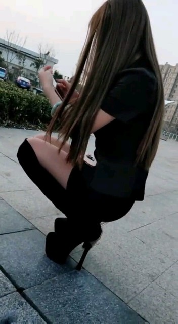 喜欢直发还是卷发