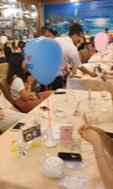 送花环节开始啦~