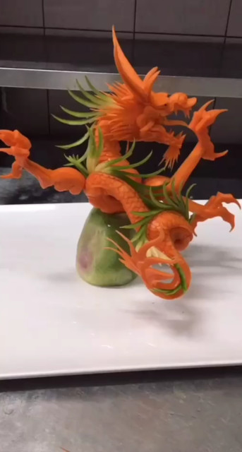 盘饰龙