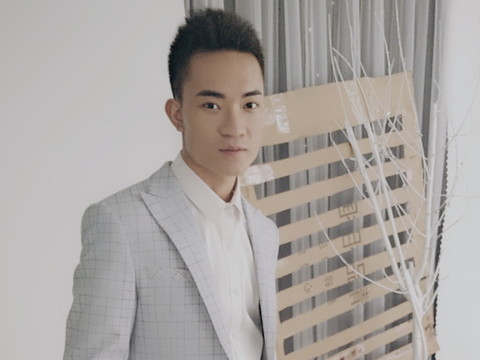 InTheEyes海报