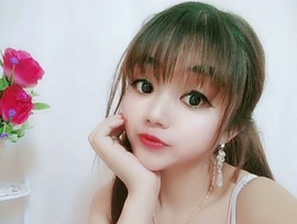 和风轻再主播照片