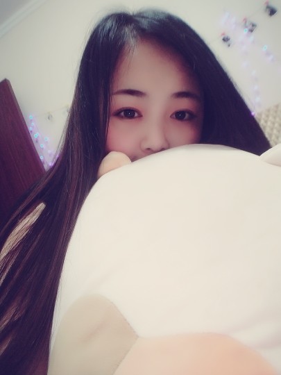 萌萌点点团子渣渣小6的主播照片