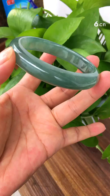纯天然翡翠59圈口