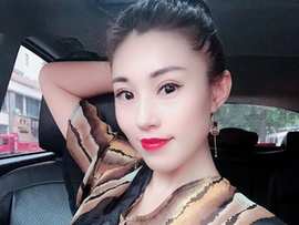 ：)冒泡泡主播照片