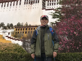 O合児的主播照片