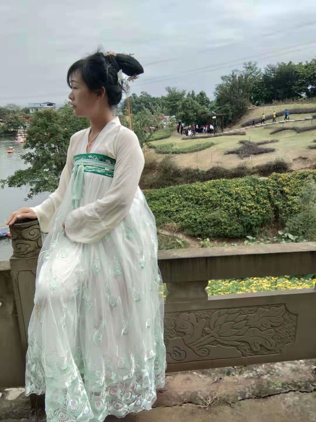 っღ.泡．沫。的图片