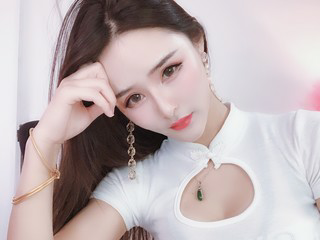拜了个熊🐻的主播照片
