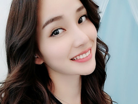 《辉一辉》主播照片