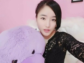 依然🌹玫瑰主播照片