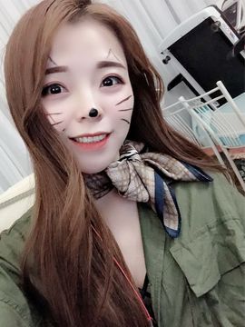 肉肉酱病休一段时间主播照片
