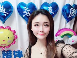跑调嘉💟休主播照片