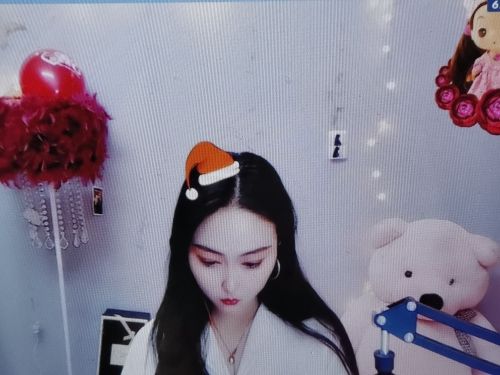 ?？ɡ吡烁兄x陪伴的主播照片