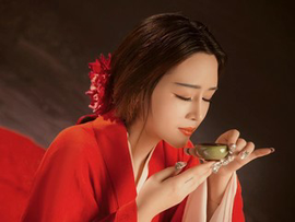 江南龙城飞将主播照片
