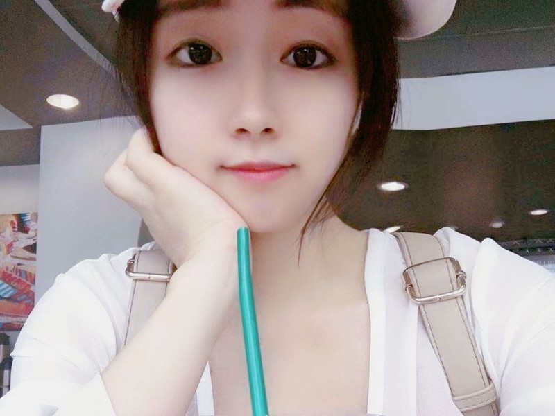 (_喵梨叶_)的主播海报