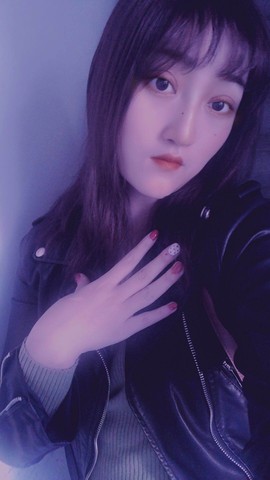 小左←主播照片