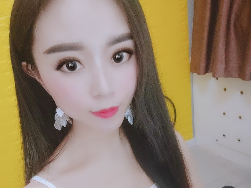 小钰玉求升级的主播海报