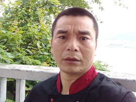 路氏餐饮主播照片