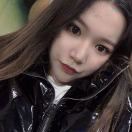 A_思雯🥰海报