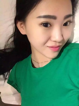 单身的火砖主播照片