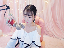 小雪090主播照片