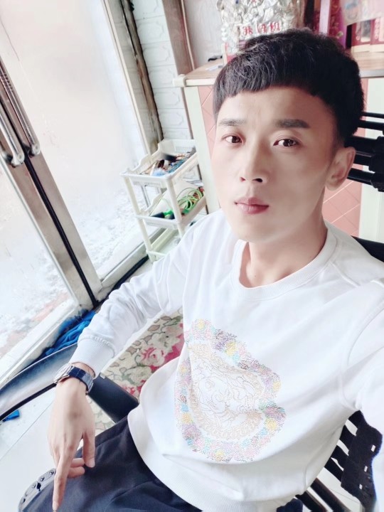陌生人LDH主播照片