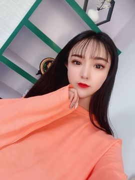 甜十亿主播照片