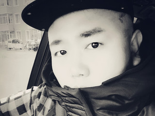 魔丨尊的主播照片