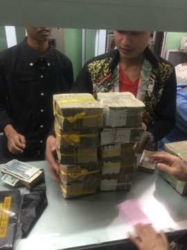 华生翡翠珠宝工作室主播照片